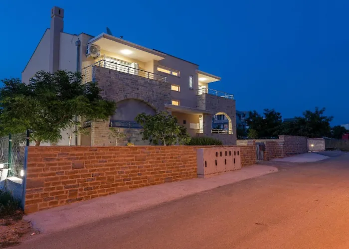 Apartmani Lucija