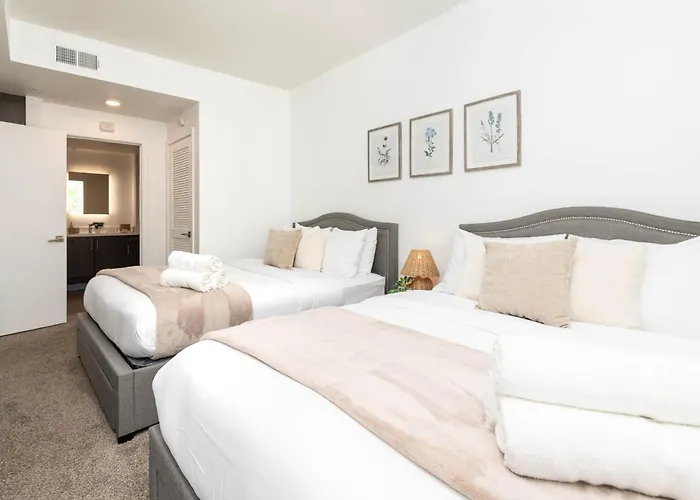 Hollywood Cozy Apartment