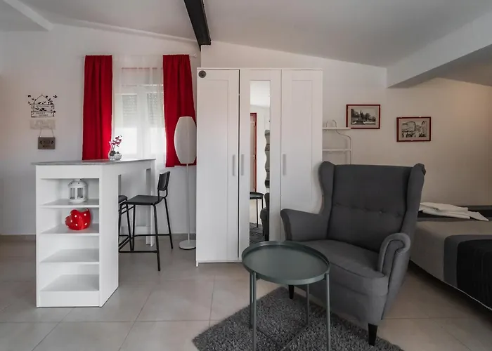 Apartments Zara