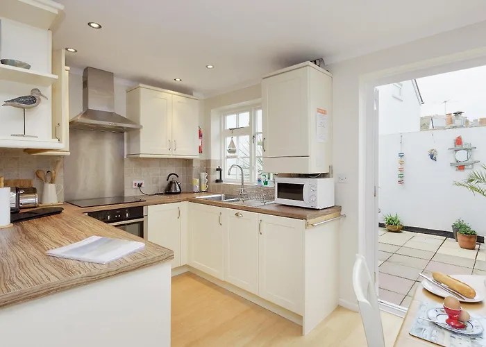 Kings Cottages 9
