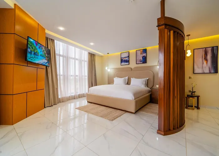 Rafiny Hotel