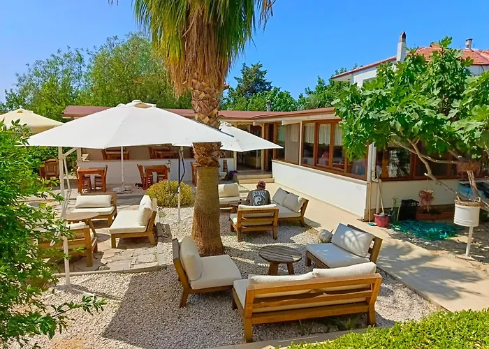 Cunda Alibeyhan Otel