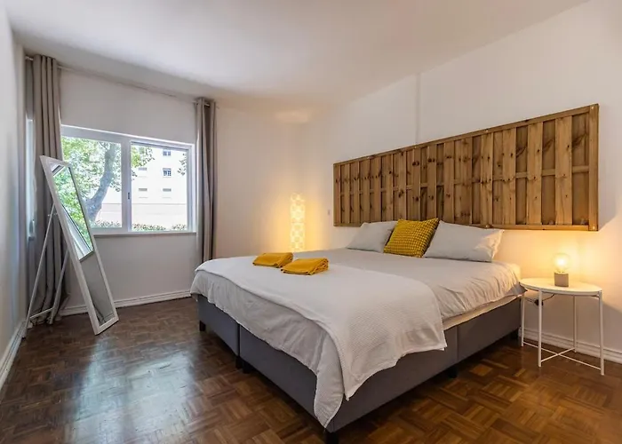 Carcavelos Retreat