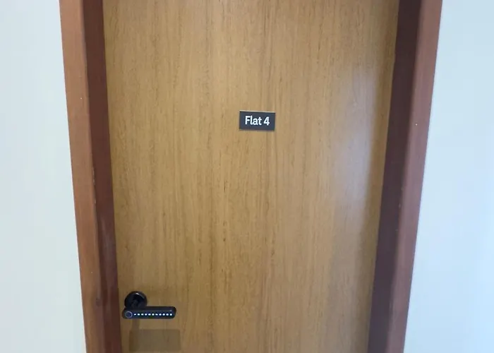 Flat 04 novo e moderno em Bonito