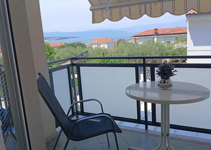 Lovely Sea View House In Malinska Island Krk