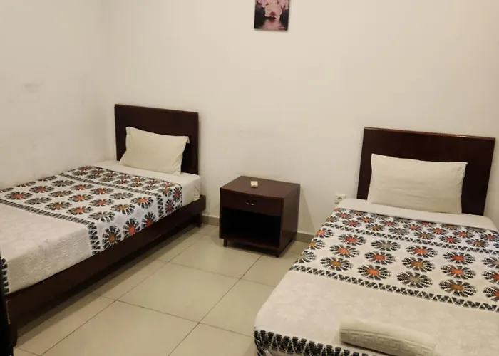 Hotel Nhungue & Shopping Lda