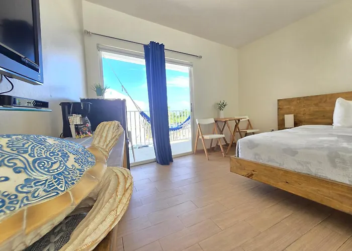 Nautilus By La Jamaca Hotels-Downtown La Parguera