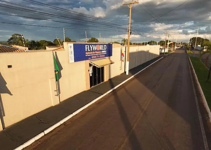 FlyWorld Hotel e Agencia de Viagens