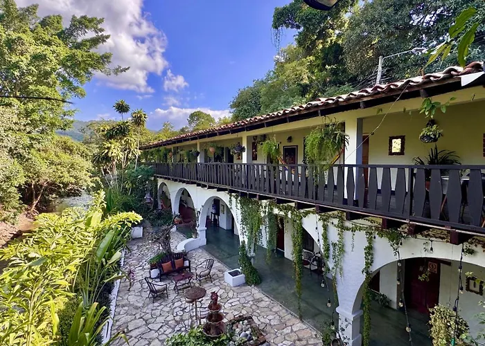 Garden Hotel