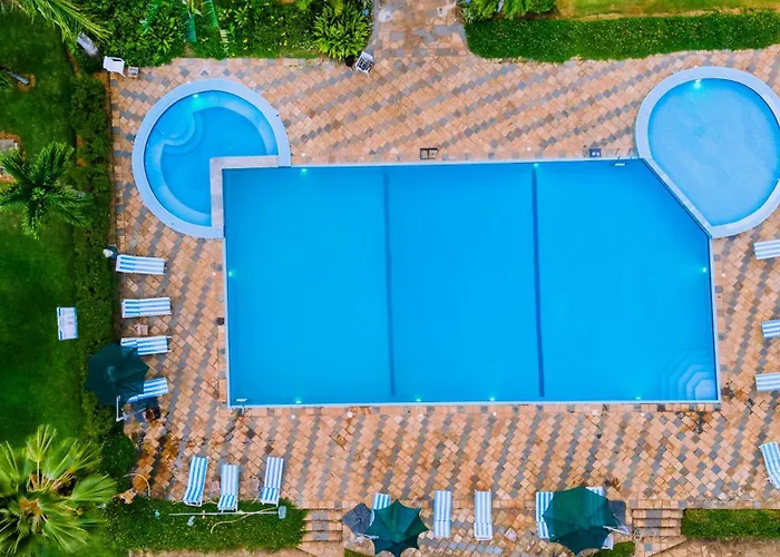 Tanga Beach Resort&Spa