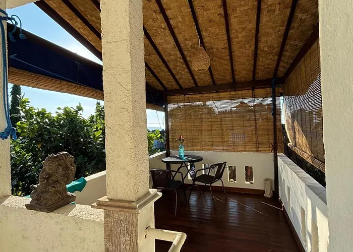 Mango 5 Hotel
