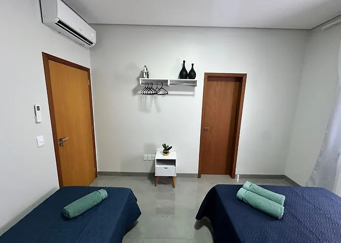 Ap até 8 pessoas, completo, Com garagem e Wi-Fi