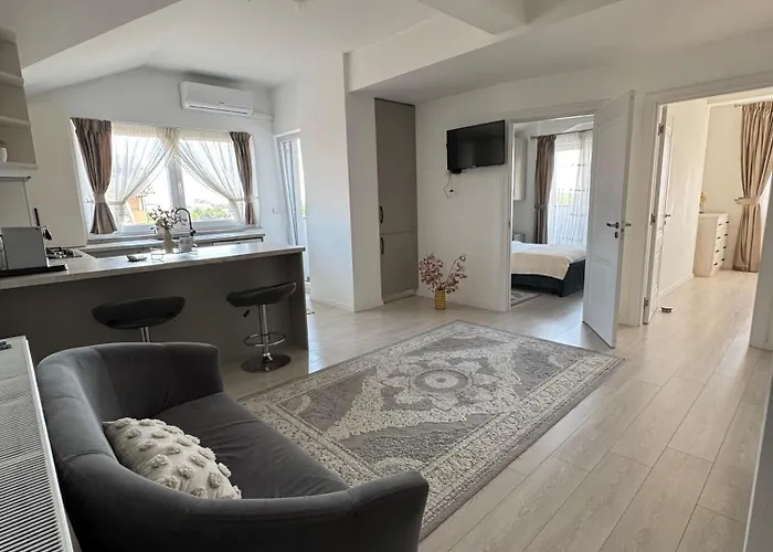 Golden Suite Apartment