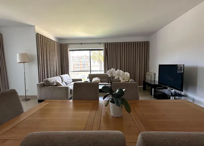 Cavalo Prеto Holiday Apartment 200M To The Beach