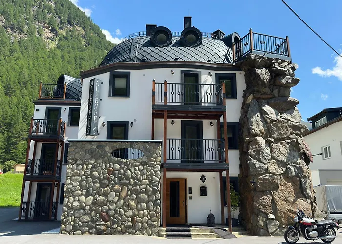 Alpenfels Zwieselstein