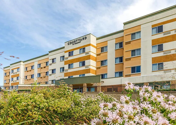 Courtyard By Marriott St. Louis St. Peters