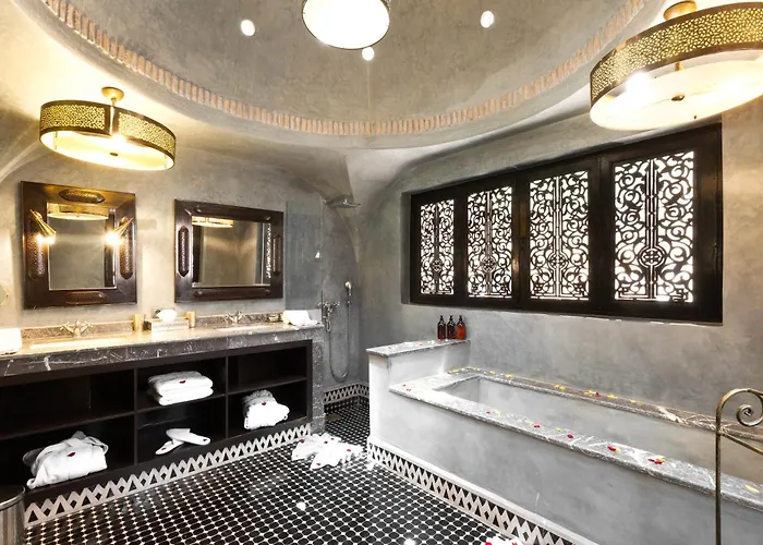 Pl Place Boutique Hotel & Restaurant