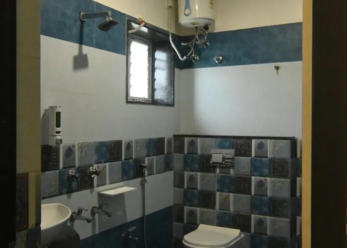 Hotel Rajmahal Boarding And Lodging
