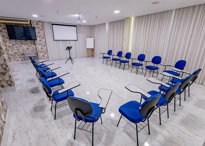 Padom Business Hotel