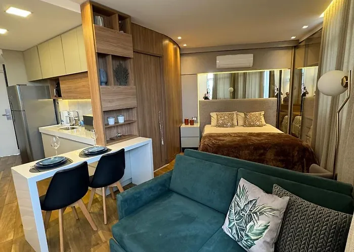 Apartamento área central portaria 24 horas