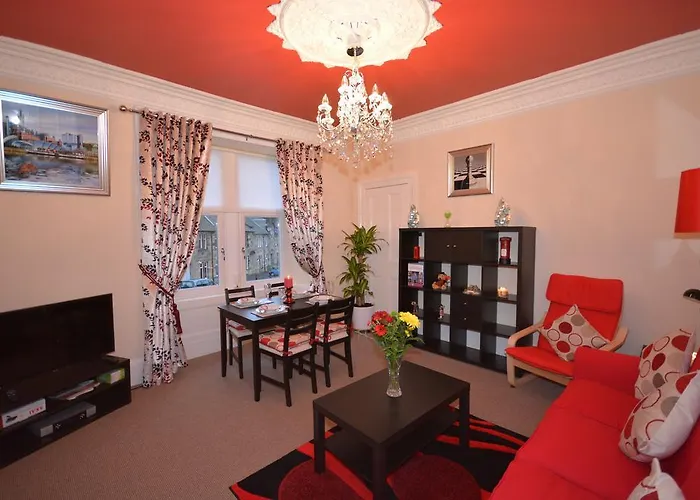Wallace Apartment