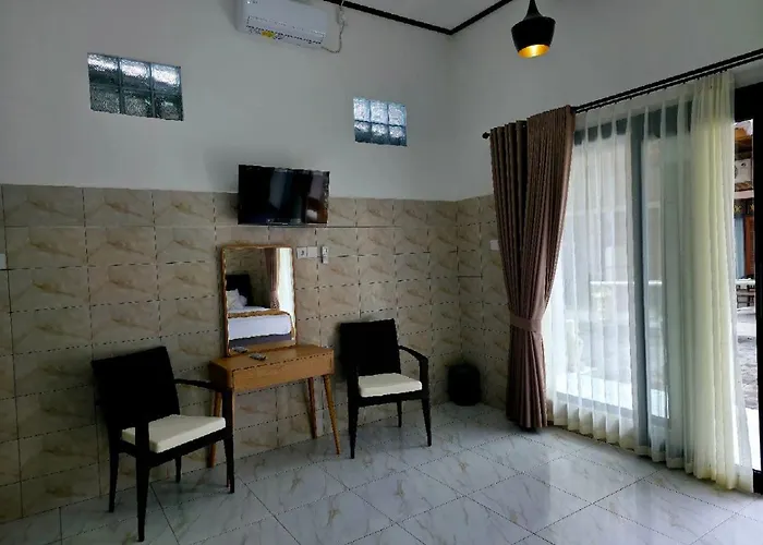 Kerti Beach Bungalow And Restaurant