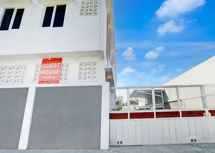 Oyo Madani Guest House Syariah