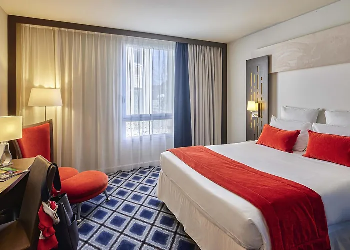 Mercure Chartres Centre Cathedrale