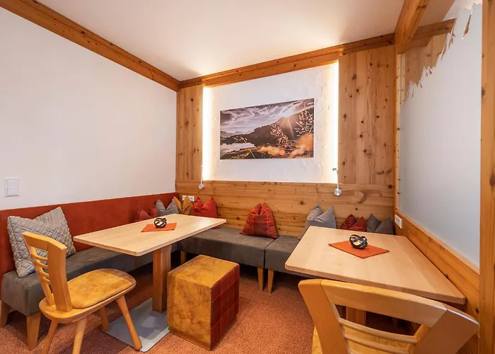Hotel Garni Haus Tyrol