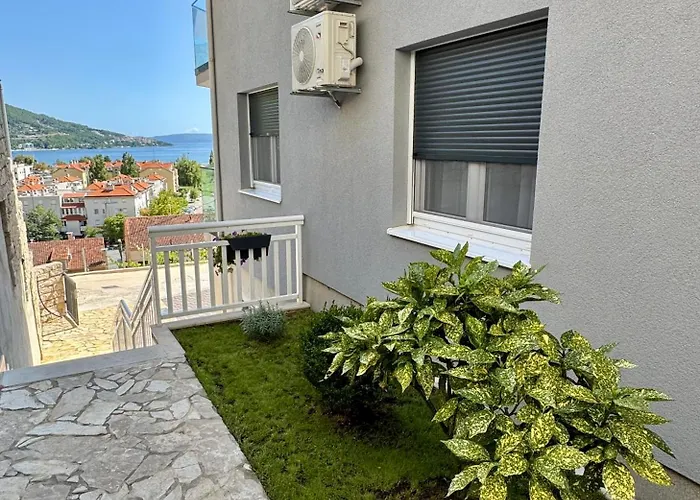 Apartments Elin