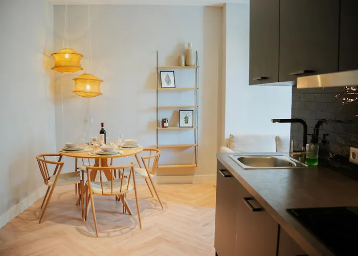 Naest - Authentic Escapes Old Town Villa Nijmegen
