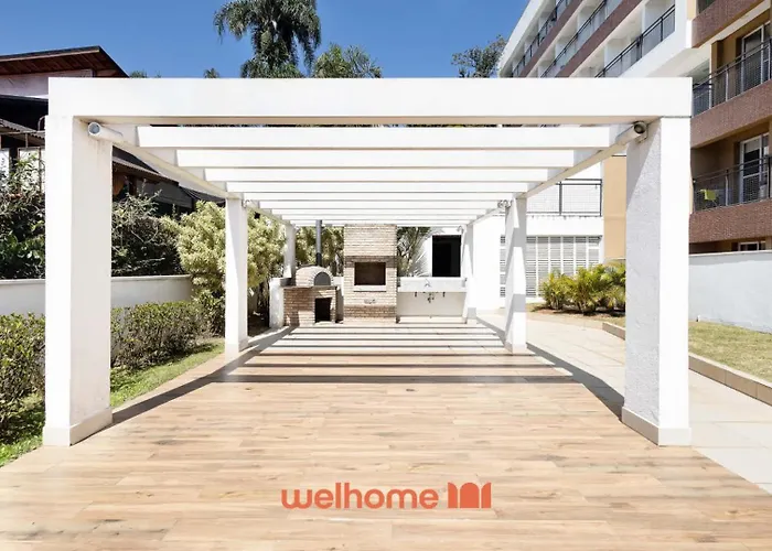 Studio em Cotia com piscina e academia