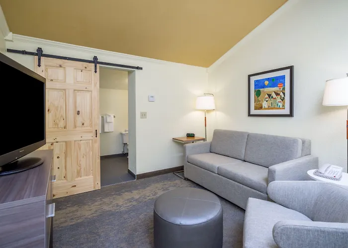 Holiday Inn Cape Cod - Hyannis By Ihg