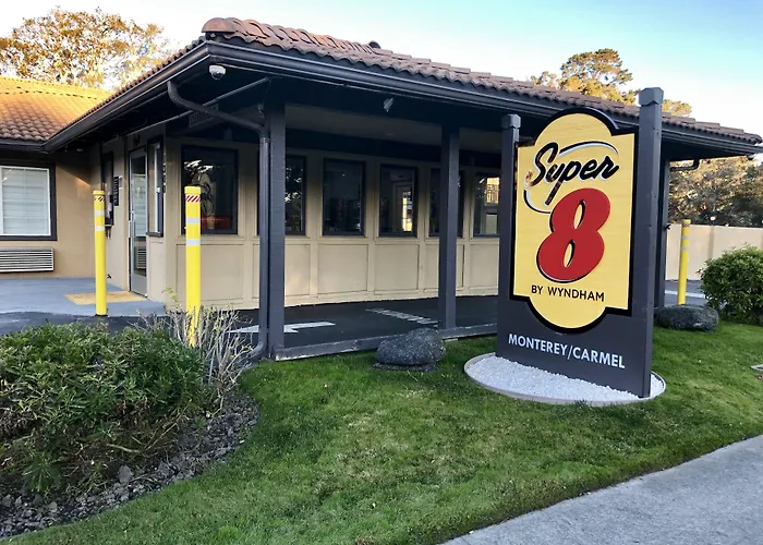 Aura Inn Monterey