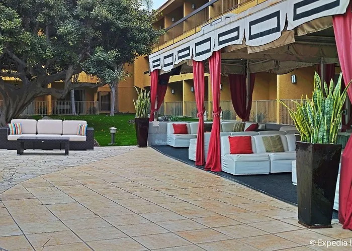 Atrium Hotel Orange County