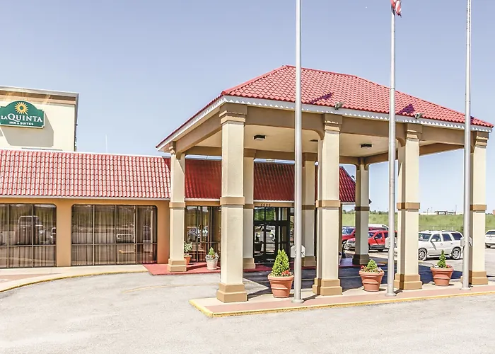 Wingate By Wyndham Wichita Airport