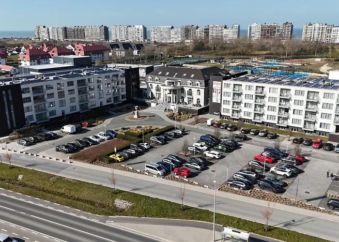 Hotel Acropolis " Op Het Sportiefste Park Van De Kust "