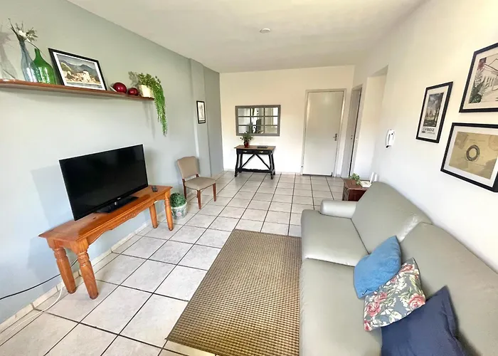 Apartamentos até 6 pessoas - 3 quartos com suíte e garagem, completo