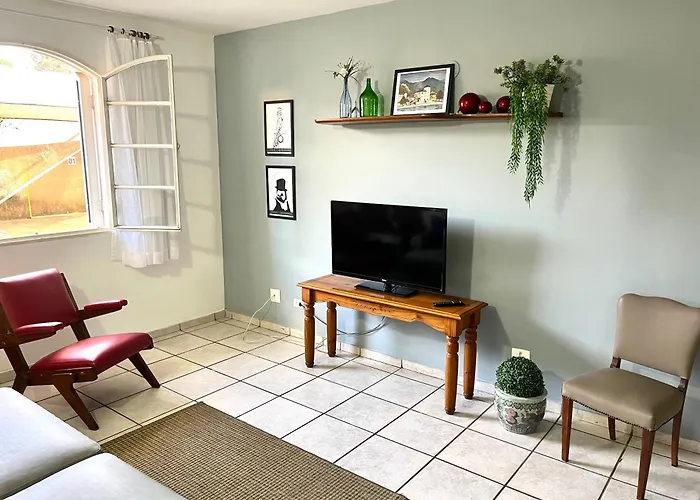 Apartamentos até 6 pessoas - 3 quartos com suíte e garagem, completo