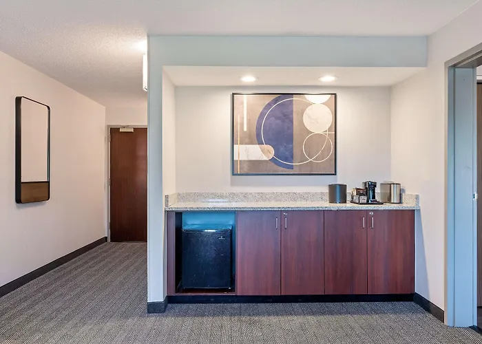 Sonesta Select Pleasant Hill