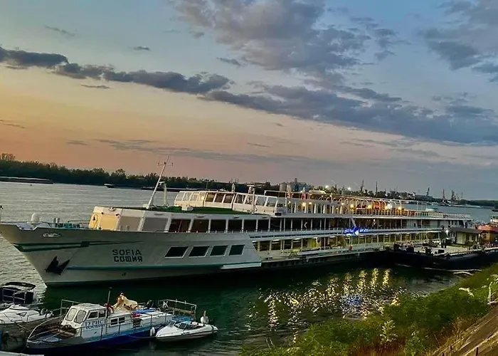 Boat Hotel Sofia