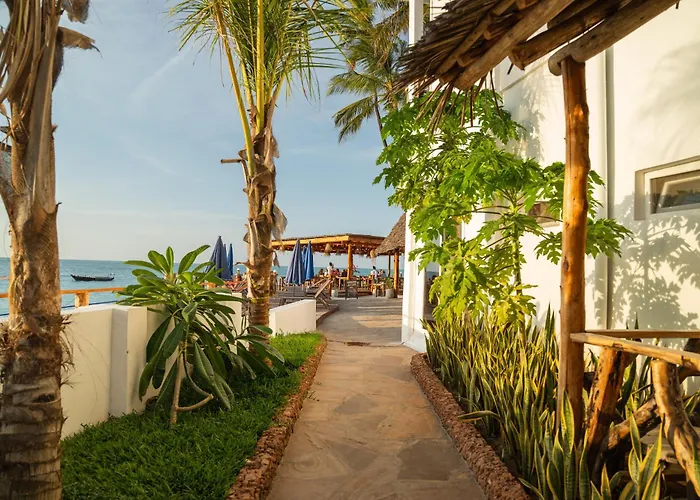 Dhow Beach Boutique Hotel