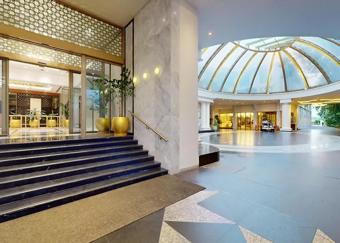 Radisson Blu Hotel & Suites Grt Chennai