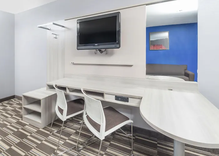 Microtel Inn & Suites By Wyndham Bethel/Danbury