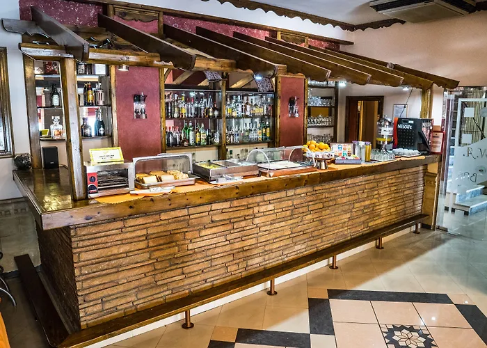 Argo Hotel Piraeus
