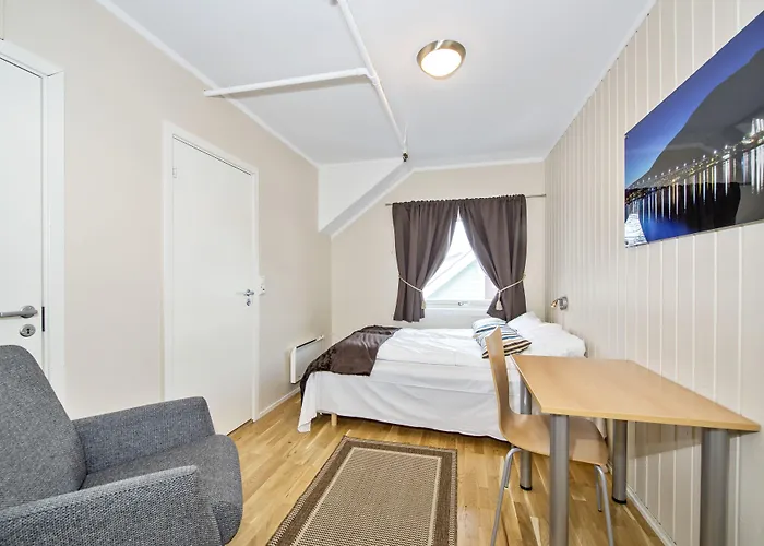 Enter Backpack Hotel