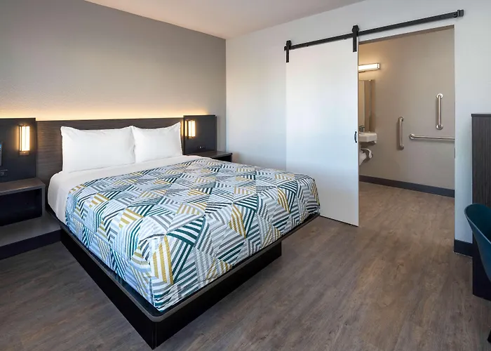 Motel 6-Fontana, Ca