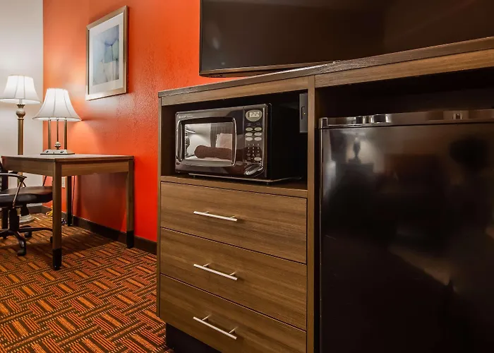 Best Western Plus Memorial Inn