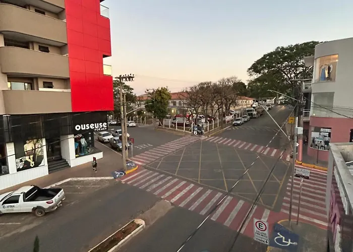 Hotel Izaura Centro Comercial Juruaia