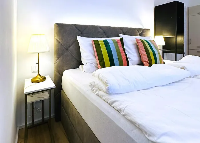 Villa Romana Apartments With Terrace & Private Entrance